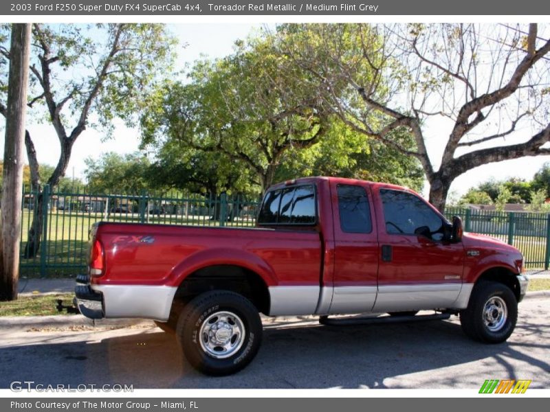 Toreador Red Metallic / Medium Flint Grey 2003 Ford F250 Super Duty FX4 SuperCab 4x4