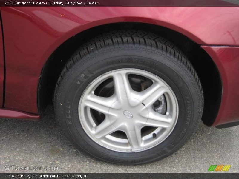 Ruby Red / Pewter 2002 Oldsmobile Alero GL Sedan