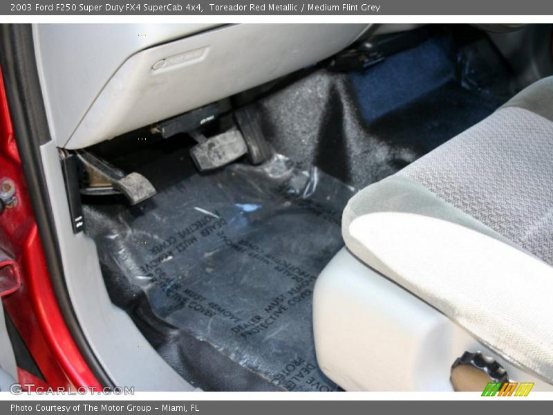Toreador Red Metallic / Medium Flint Grey 2003 Ford F250 Super Duty FX4 SuperCab 4x4