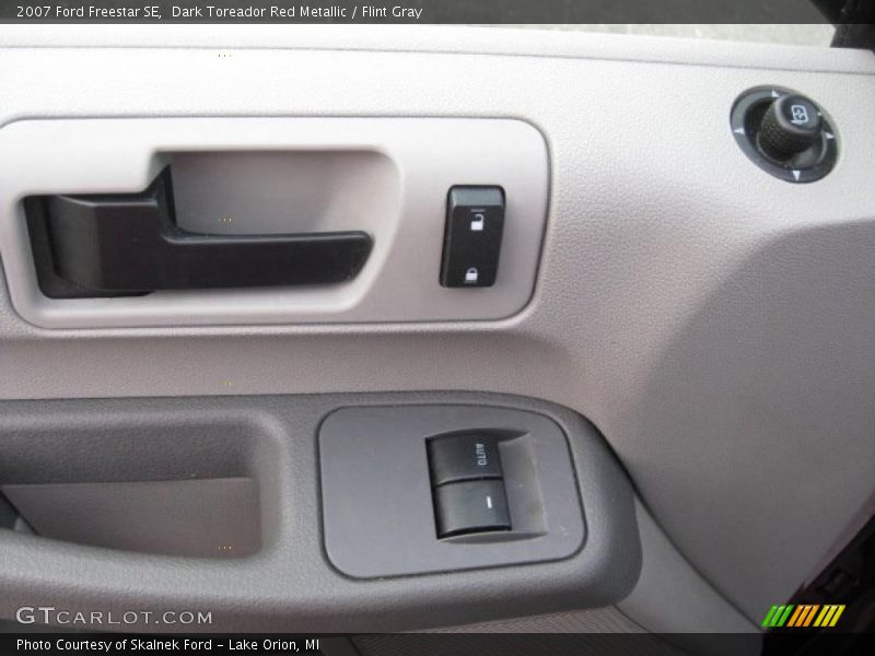Dark Toreador Red Metallic / Flint Gray 2007 Ford Freestar SE