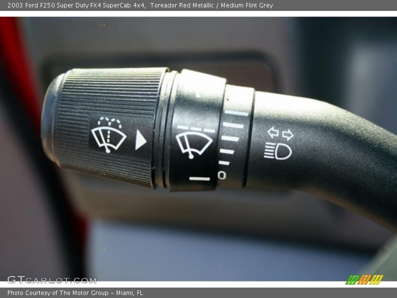 Controls of 2003 F250 Super Duty FX4 SuperCab 4x4