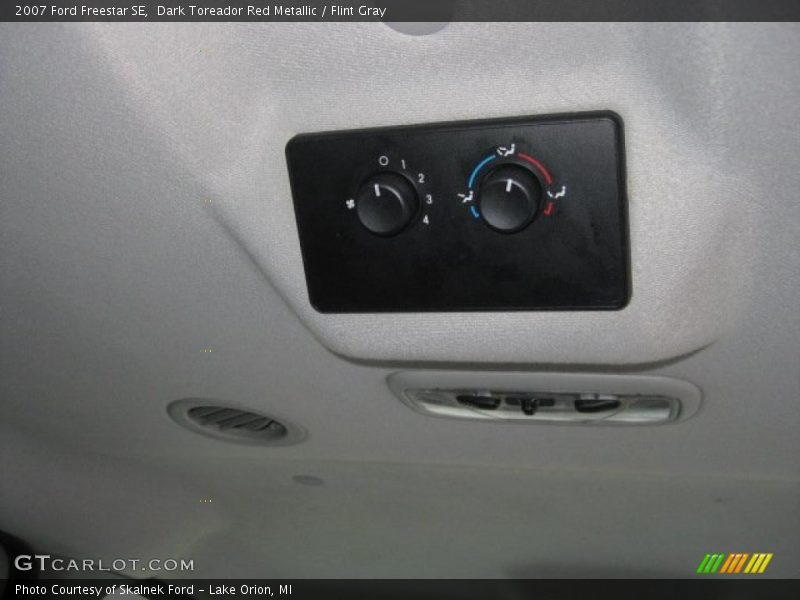 Dark Toreador Red Metallic / Flint Gray 2007 Ford Freestar SE