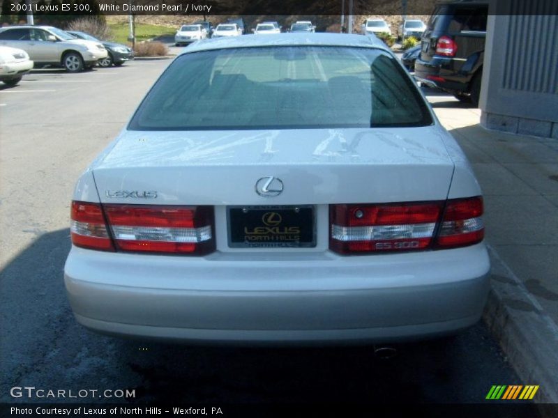 White Diamond Pearl / Ivory 2001 Lexus ES 300