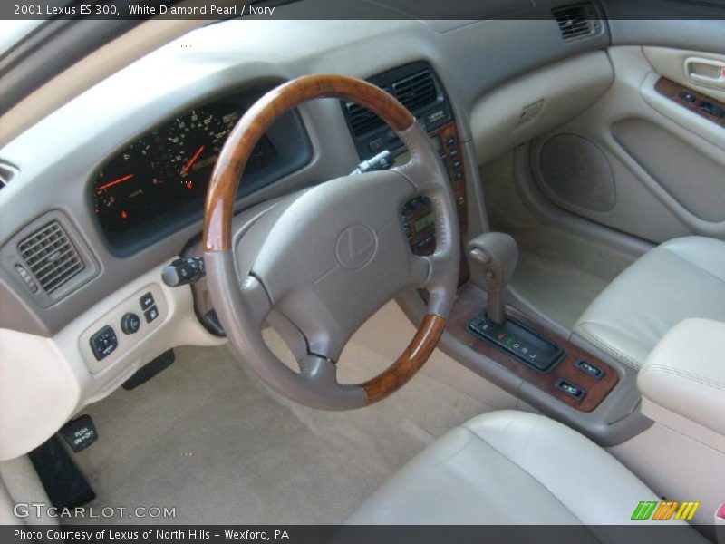 White Diamond Pearl / Ivory 2001 Lexus ES 300