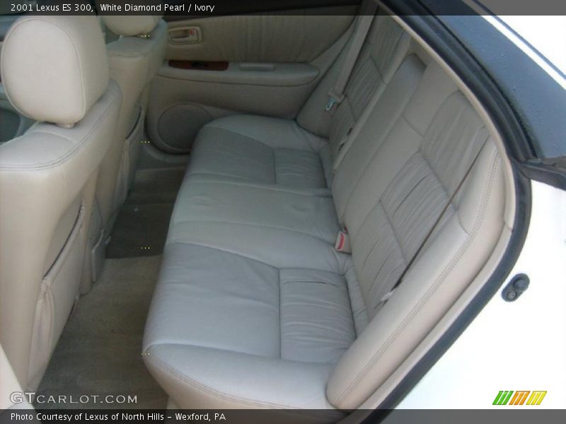 White Diamond Pearl / Ivory 2001 Lexus ES 300