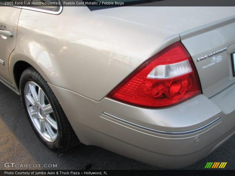 Pueblo Gold Metallic / Pebble Beige 2005 Ford Five Hundred Limited