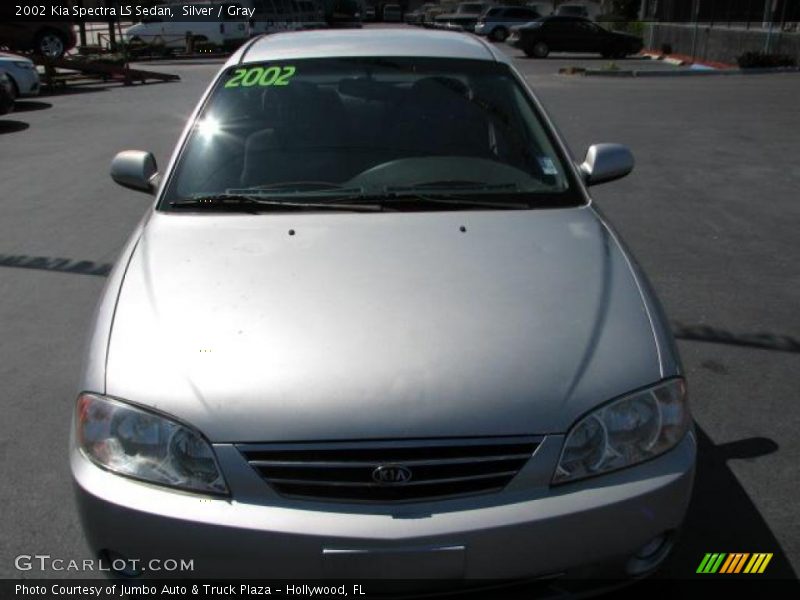 Silver / Gray 2002 Kia Spectra LS Sedan