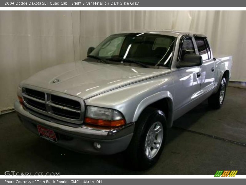 Bright Silver Metallic / Dark Slate Gray 2004 Dodge Dakota SLT Quad Cab