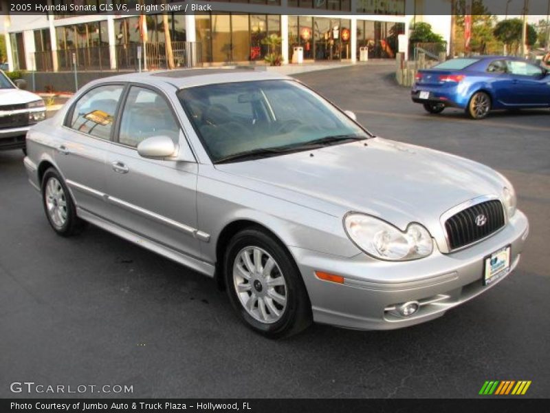 Bright Silver / Black 2005 Hyundai Sonata GLS V6