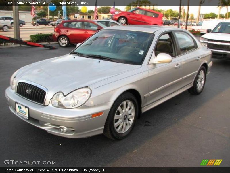 Bright Silver / Black 2005 Hyundai Sonata GLS V6