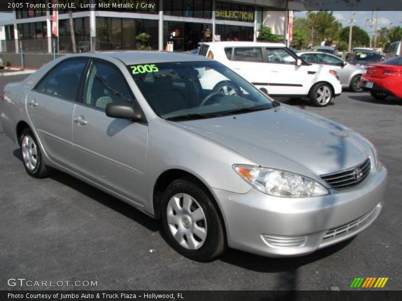 Lunar Mist Metallic / Gray 2005 Toyota Camry LE