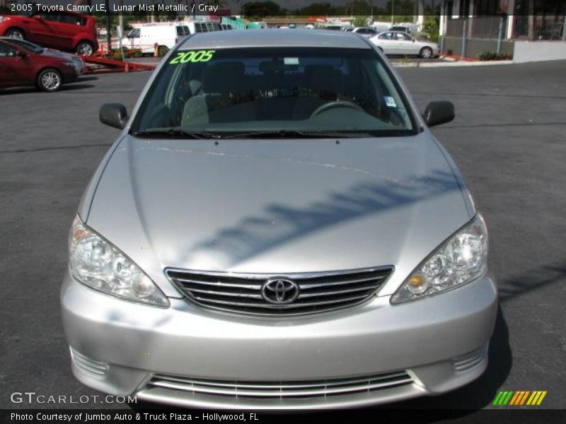 Lunar Mist Metallic / Gray 2005 Toyota Camry LE