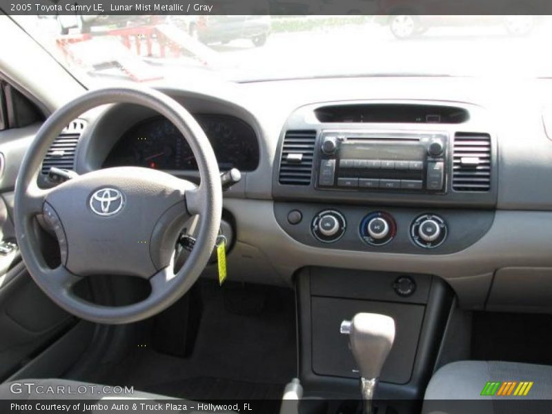 Lunar Mist Metallic / Gray 2005 Toyota Camry LE