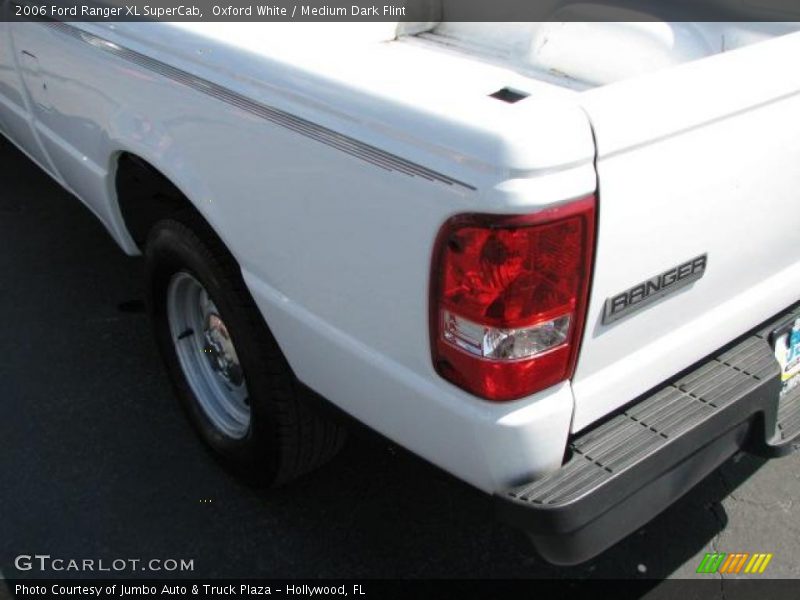 Oxford White / Medium Dark Flint 2006 Ford Ranger XL SuperCab