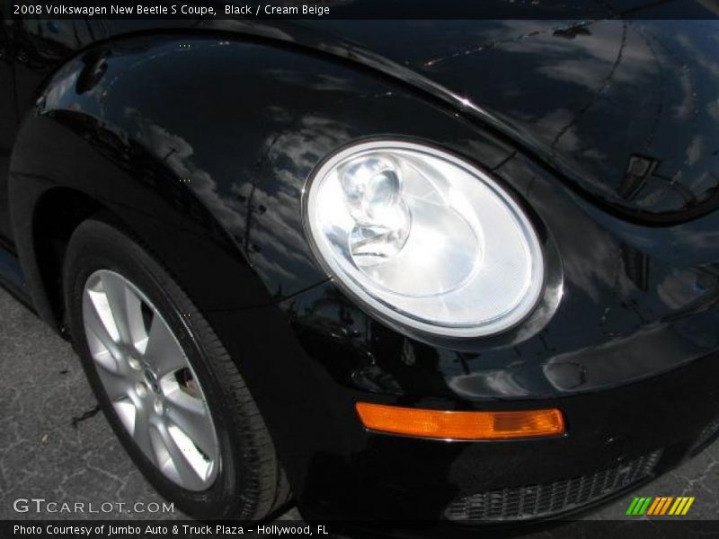 Black / Cream Beige 2008 Volkswagen New Beetle S Coupe