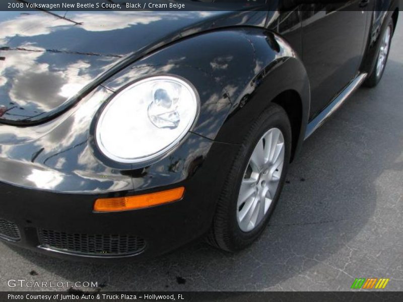 Black / Cream Beige 2008 Volkswagen New Beetle S Coupe