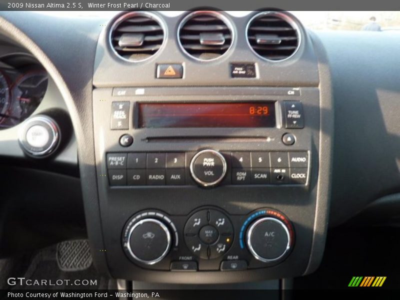 Winter Frost Pearl / Charcoal 2009 Nissan Altima 2.5 S