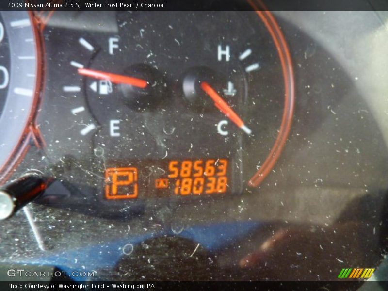 Winter Frost Pearl / Charcoal 2009 Nissan Altima 2.5 S
