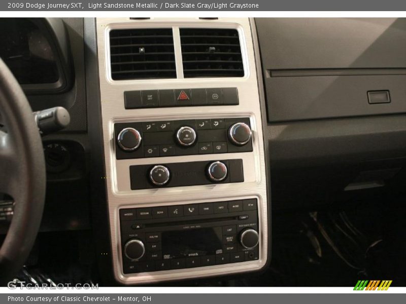 Light Sandstone Metallic / Dark Slate Gray/Light Graystone 2009 Dodge Journey SXT