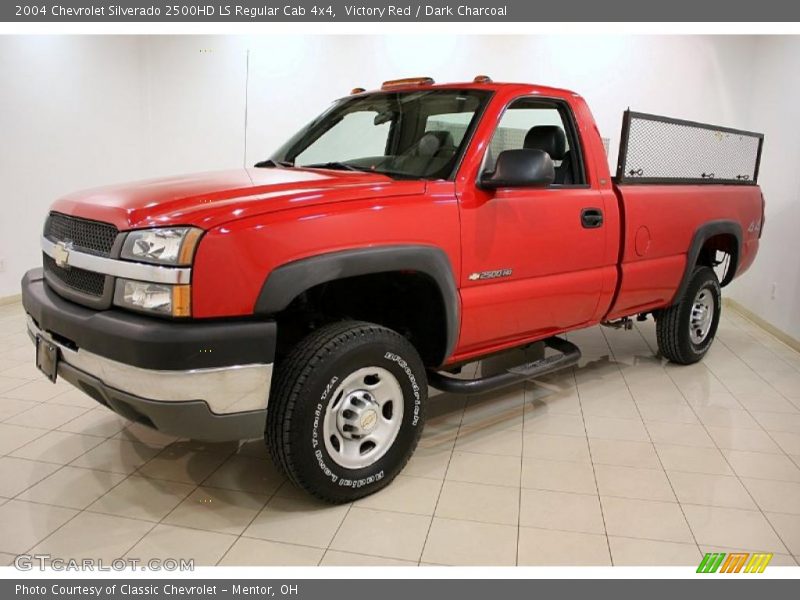 Victory Red / Dark Charcoal 2004 Chevrolet Silverado 2500HD LS Regular Cab 4x4