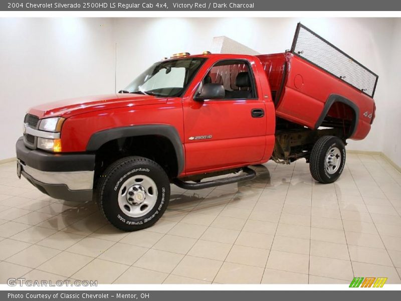 Victory Red / Dark Charcoal 2004 Chevrolet Silverado 2500HD LS Regular Cab 4x4