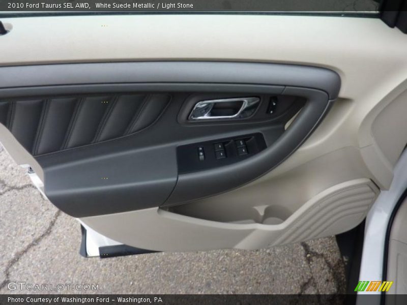 Door Panel of 2010 Taurus SEL AWD