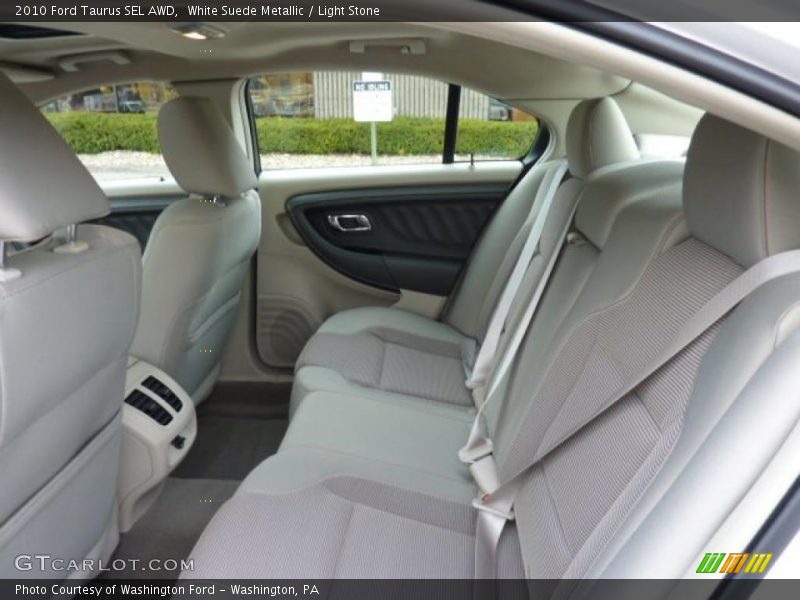  2010 Taurus SEL AWD Light Stone Interior