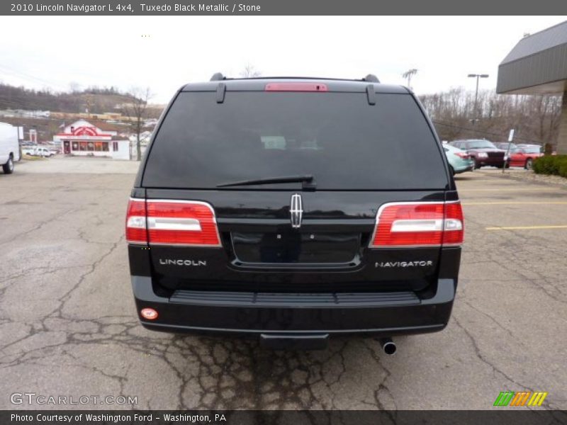 Tuxedo Black Metallic / Stone 2010 Lincoln Navigator L 4x4