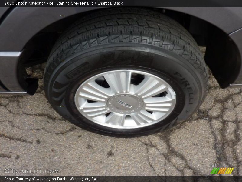 Sterling Grey Metallic / Charcoal Black 2010 Lincoln Navigator 4x4