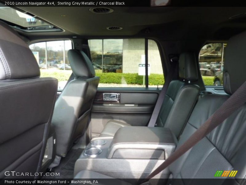 Sterling Grey Metallic / Charcoal Black 2010 Lincoln Navigator 4x4