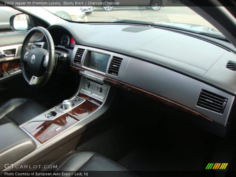Ebony Black / Charcoal/Charcoal 2009 Jaguar XF Premium Luxury