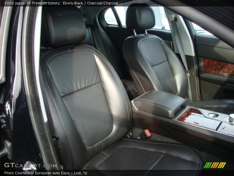 Ebony Black / Charcoal/Charcoal 2009 Jaguar XF Premium Luxury