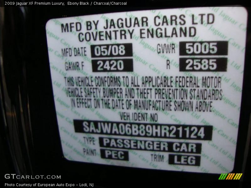Ebony Black / Charcoal/Charcoal 2009 Jaguar XF Premium Luxury