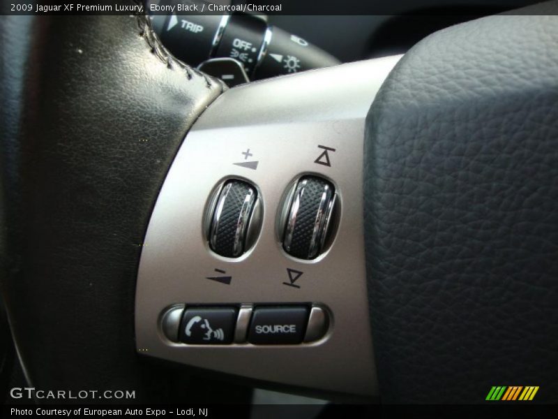 Ebony Black / Charcoal/Charcoal 2009 Jaguar XF Premium Luxury