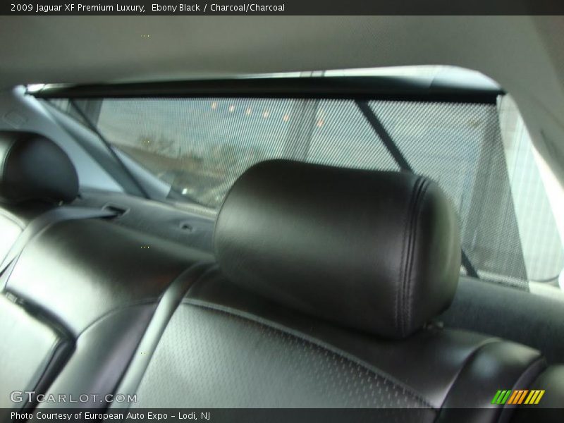 Ebony Black / Charcoal/Charcoal 2009 Jaguar XF Premium Luxury