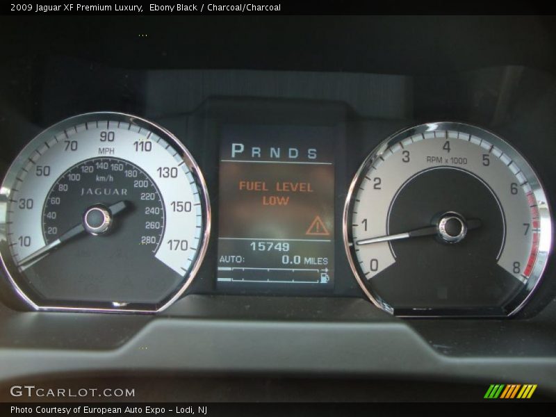 Ebony Black / Charcoal/Charcoal 2009 Jaguar XF Premium Luxury