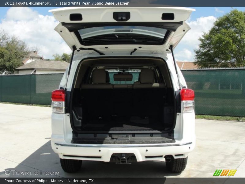Blizzard White Pearl / Sand Beige Leather 2011 Toyota 4Runner SR5