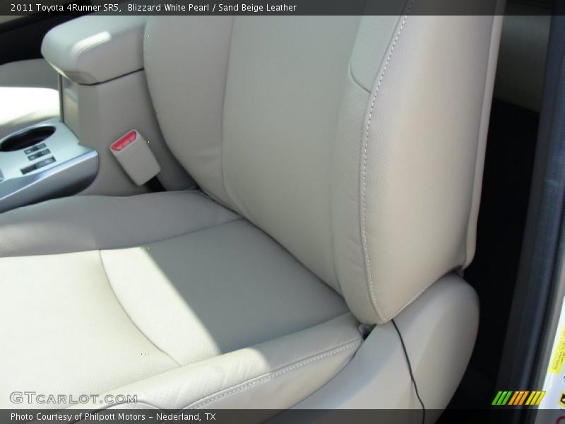 Blizzard White Pearl / Sand Beige Leather 2011 Toyota 4Runner SR5