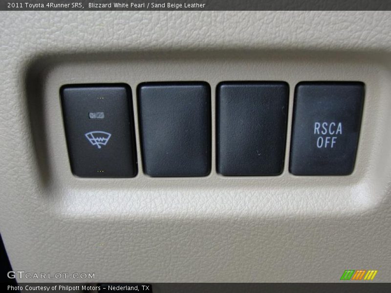 Blizzard White Pearl / Sand Beige Leather 2011 Toyota 4Runner SR5