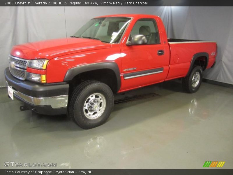 Victory Red / Dark Charcoal 2005 Chevrolet Silverado 2500HD LS Regular Cab 4x4