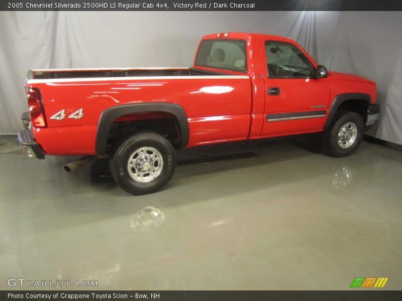 Victory Red / Dark Charcoal 2005 Chevrolet Silverado 2500HD LS Regular Cab 4x4