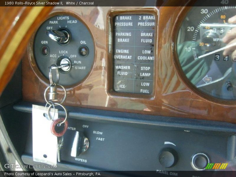 Controls of 1980 Silver Shadow II