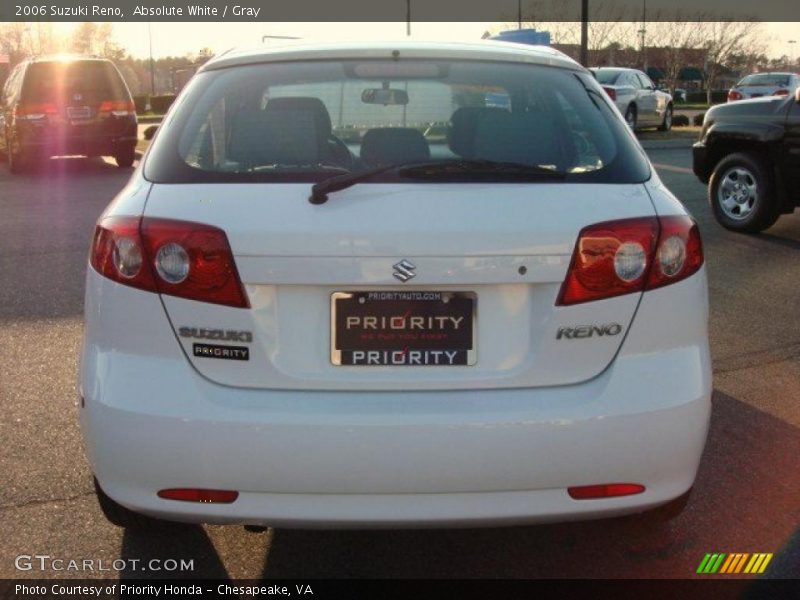 Absolute White / Gray 2006 Suzuki Reno