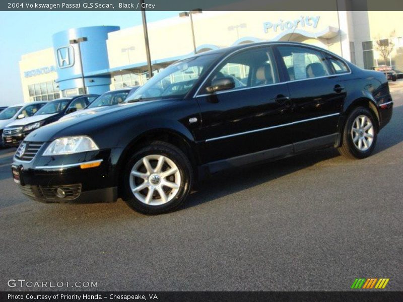 Black / Grey 2004 Volkswagen Passat GLS Sedan