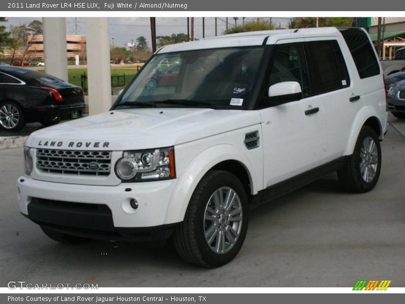 Fuji White / Almond/Nutmeg 2011 Land Rover LR4 HSE LUX