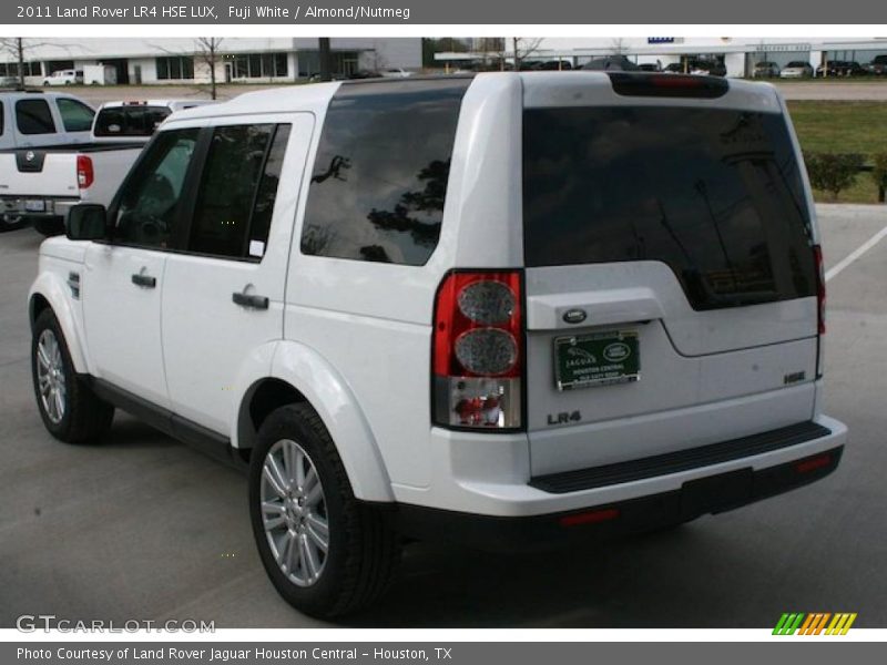 Fuji White / Almond/Nutmeg 2011 Land Rover LR4 HSE LUX