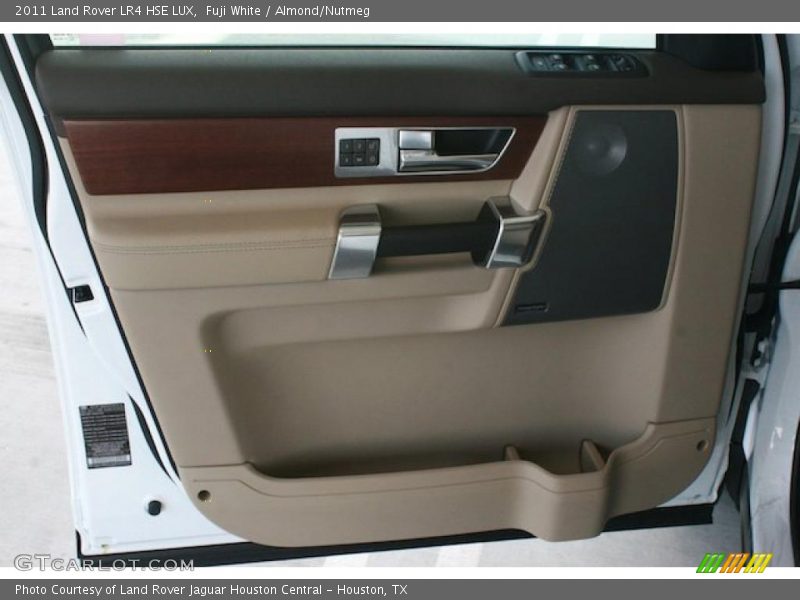 Fuji White / Almond/Nutmeg 2011 Land Rover LR4 HSE LUX