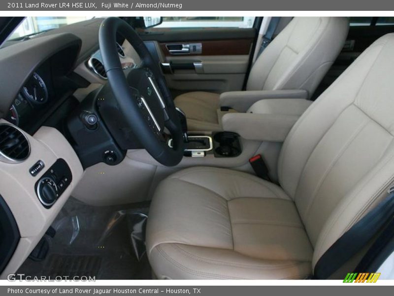 Fuji White / Almond/Nutmeg 2011 Land Rover LR4 HSE LUX