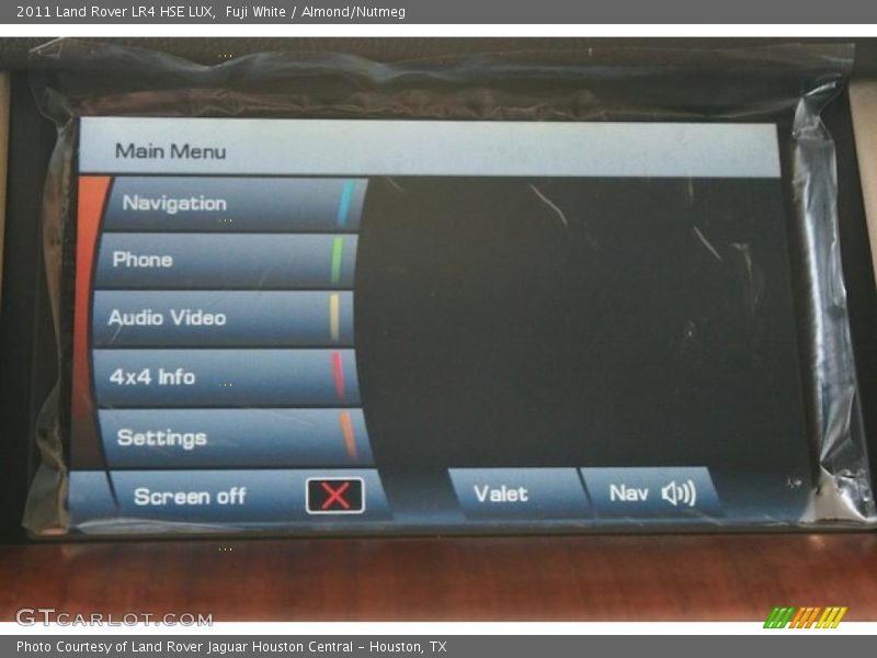 Fuji White / Almond/Nutmeg 2011 Land Rover LR4 HSE LUX