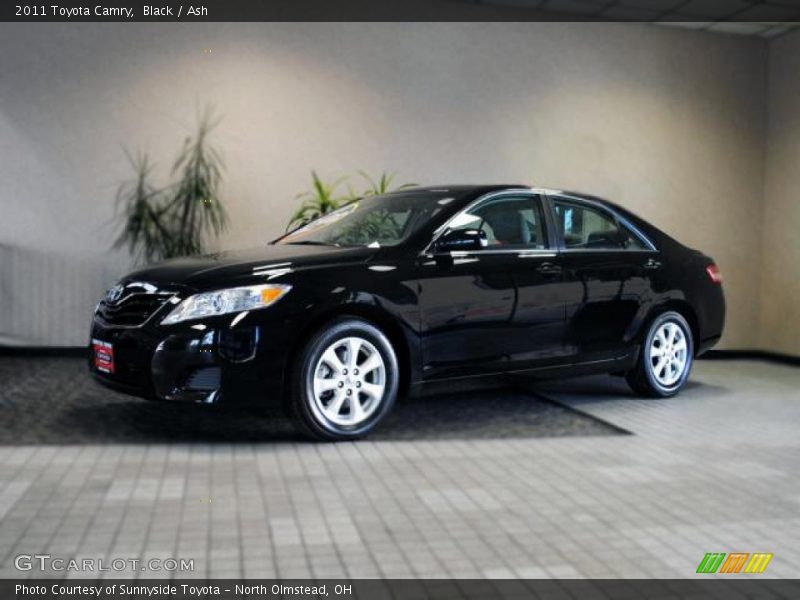 Black / Ash 2011 Toyota Camry